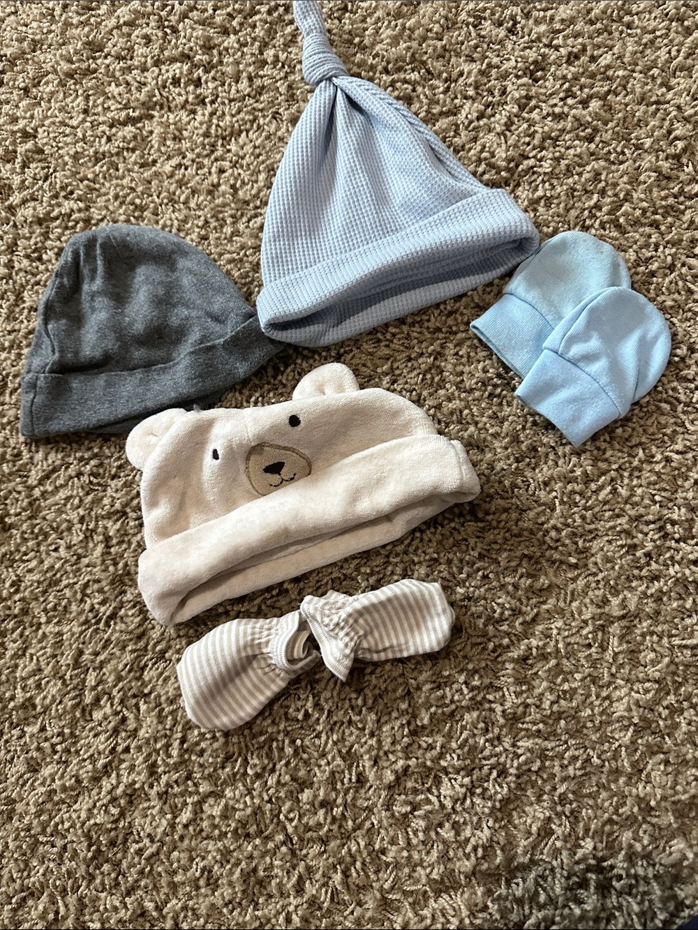 Newborn Baby Knit and Fleece Hat & Mitten Set - Light Blue, Gray, Cream